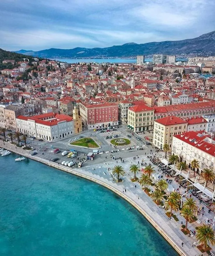 Apartment Amber S Podzemnom Garazom Croatia