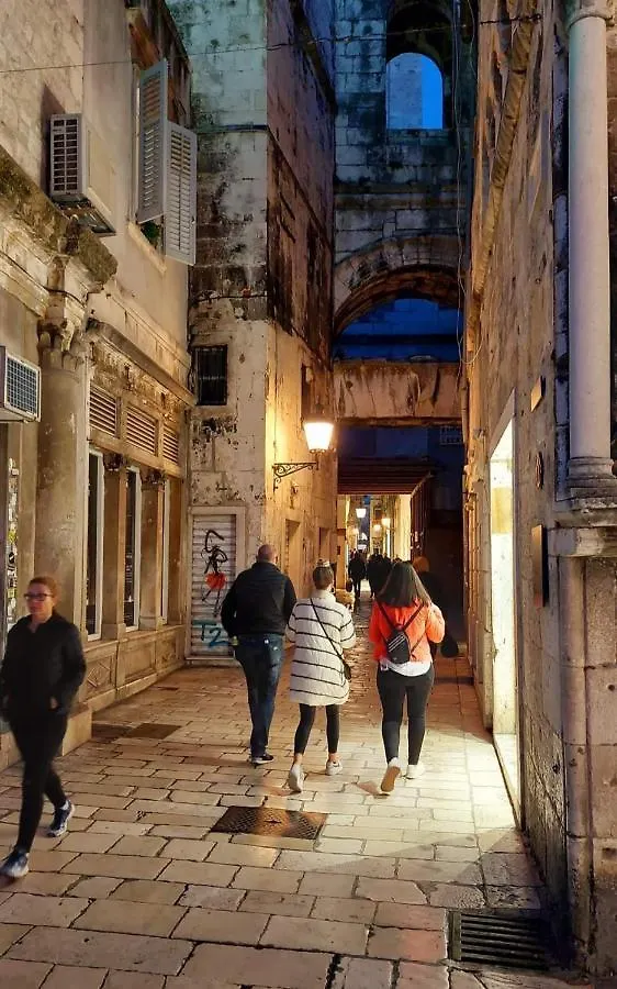 Apartment Amber S Podzemnom Garazom 0*, Split Croatia